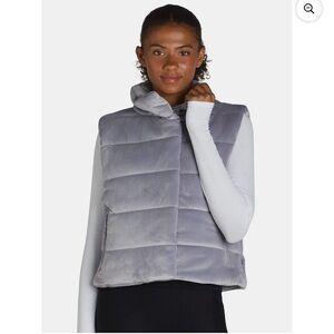 Avia Women's Ribbed Velour Puffer Vest SZ Medium Soft Indigo NWT